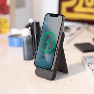 ZAGG mophie Snap+ Powerstation Stand, Magnetic and portable wireless battery, compatible with MagSafe, 10,000mAh internal battery